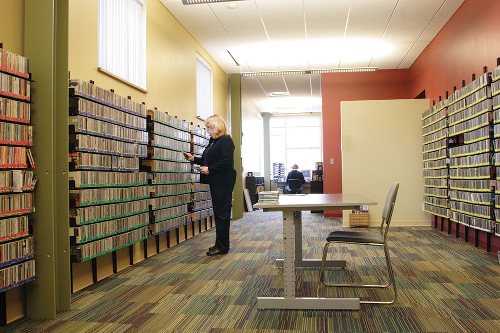 Wyep 2006 Rosemary Welsch In The Community Broadcast Center Music Library Photo By Renee Rosensteel